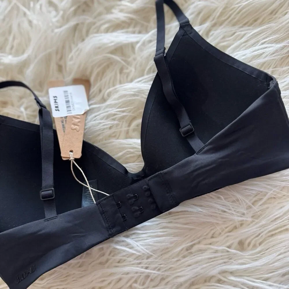Skims Wireless Form T-shirt Bra Onyx Size 32B - Picture 6 of 7